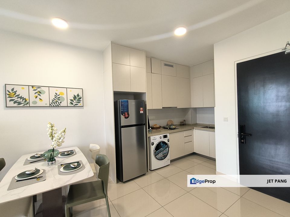 Medini Macrolink 2-Bedrooms Unit for Sale from SGD150k- High ROI Foreigners Welcome - Near International Schools, Legoland, Eco Botanic, Tuas SG, Johor, 