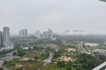 The M @ Medini Macrolink