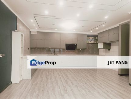 Green Haven Kota Puteri Spacious Big Size 3+1 Bedrooms Unit for Sale - Fully Renovated with Quality Material - Freehold Unblocked View Private Lift , Johor, Masai