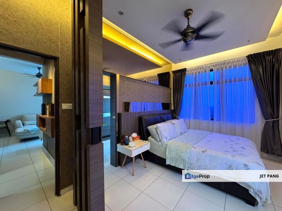 Setia Tropika Sky Garden 2 Bedrooms Unit for Sale below Market Value - Fully Renovated & Furnished - Freehold 24h G&G, Johor, Setia Tropika