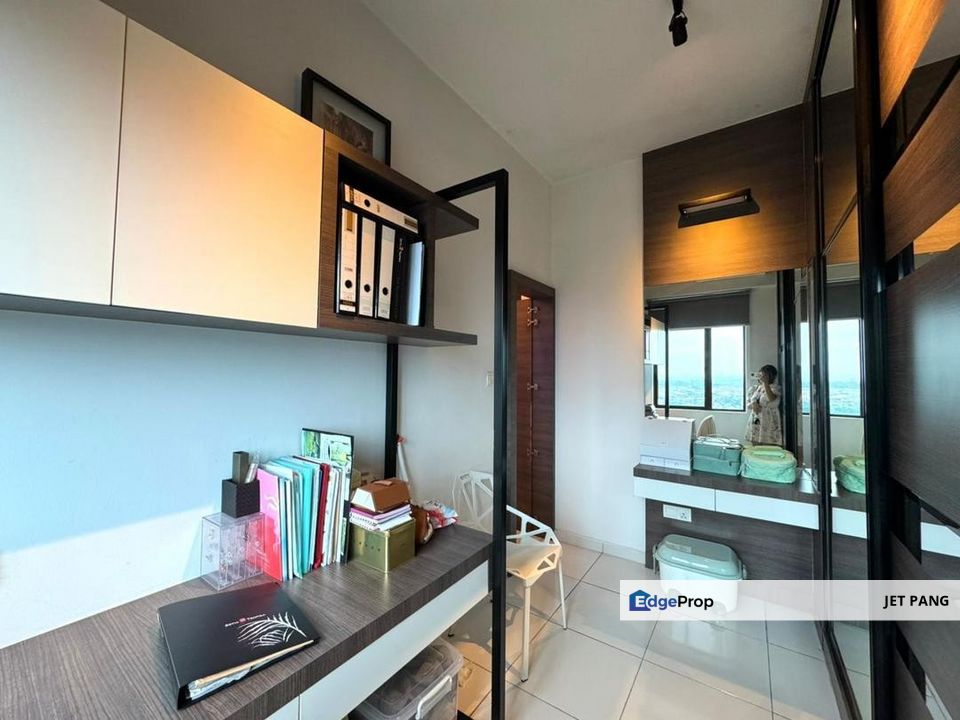Setia Tropika Sky Garden 2 Bedrooms Unit for Sale below Market Value - Fully Renovated & Furnished - Freehold 24h G&G, Johor, Setia Tropika