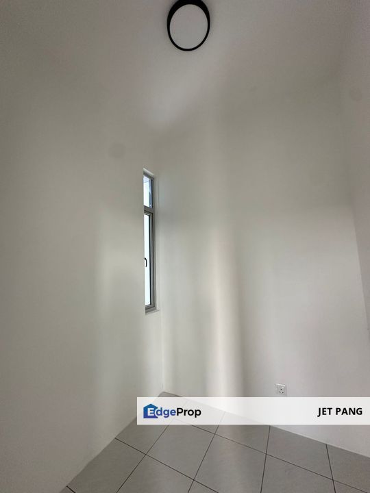 Seri Austin Camellia Residence 2+1 Bedrooms Unit for Sale - 2 Carpark Lots Freehold 24 hours Gated & Guarded, Johor, Johor Bahru