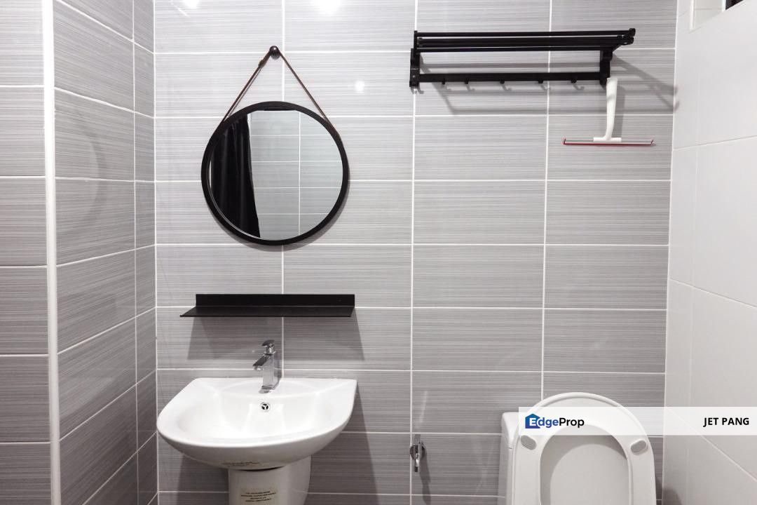 Setia Indah Sky Oasis 2+1 Bedrooms Unit for Sale below Market Bank Value - Full Loan Unit - Fully Furnished Tenanted Ready 5.5% High ROI - Freehold, Johor, Johor Bahru