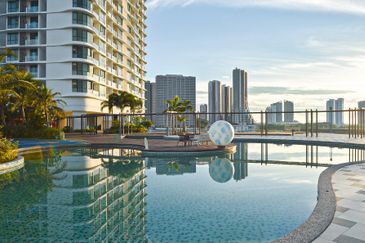 The M @ Medini Macrolink