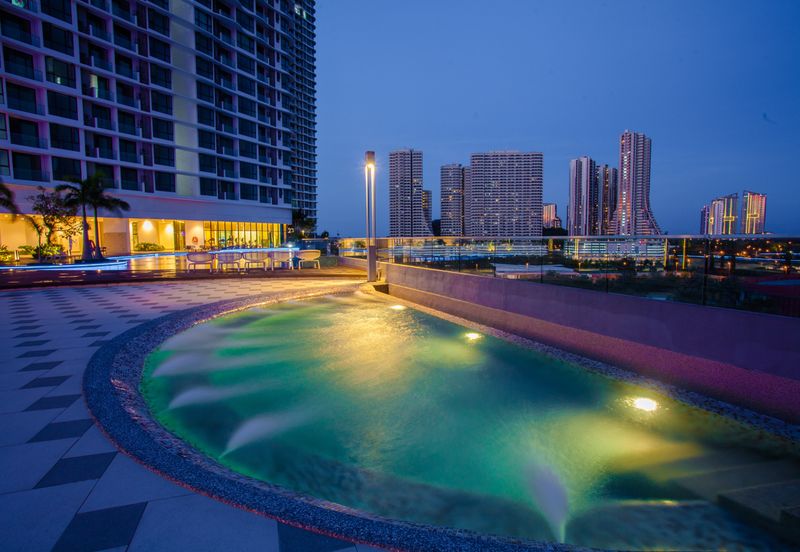 The M @ Medini Macrolink