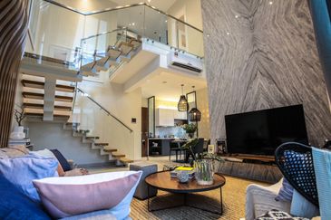 The M @ Medini Macrolink