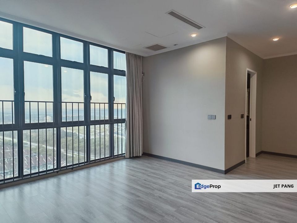 Green Haven Kota Puteri Masai 3+1 Bedrooms Unit with 2 Carpark Lots for Sale - Private Lift & Foyer - Fully Renovated Super Good Condition - Freehold, Johor, Masai