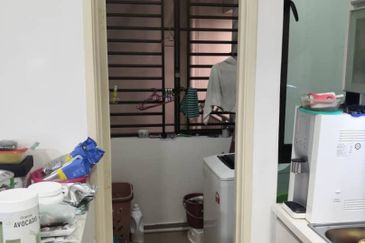 D'Summit Residences @ Kempas Utama