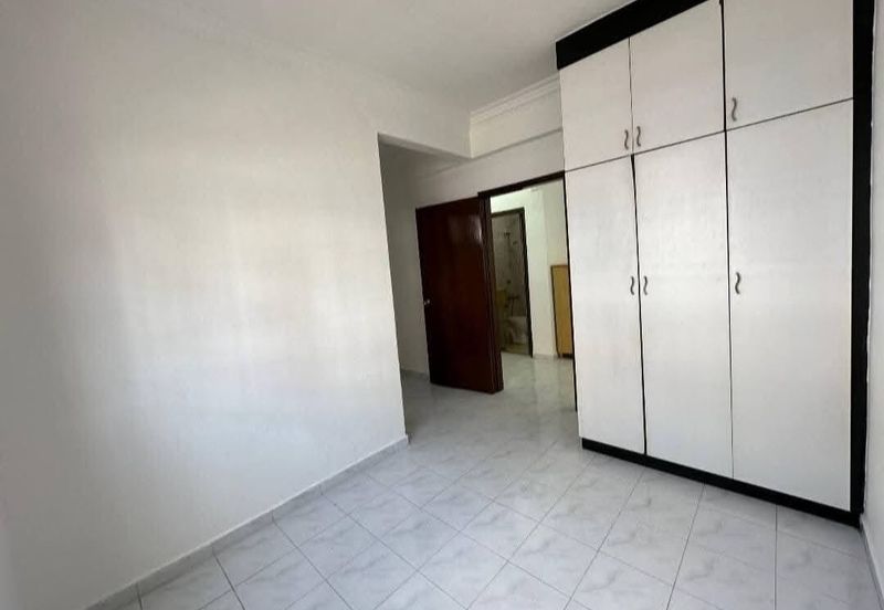 Sri Putra Apartments