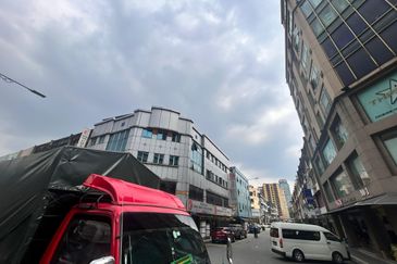 Corner 4 Storey Shoplot For Sale Nearby Lalaport Exchange TRX and Berjaya Time Square