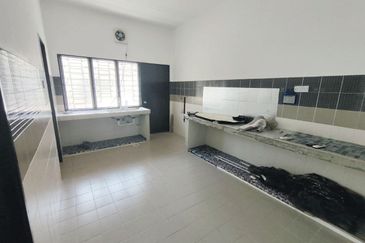 Kota Puteri, Batu Arang