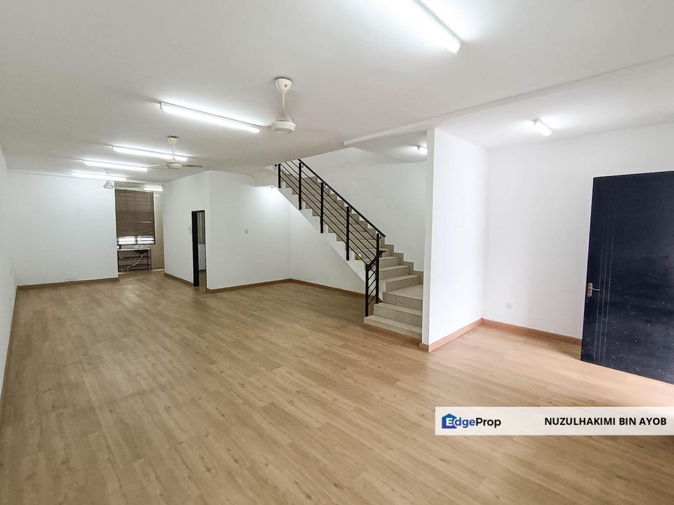 Below Market. 2 Storey Intermediate Bangi Avenue 1, Selangor, Bangi