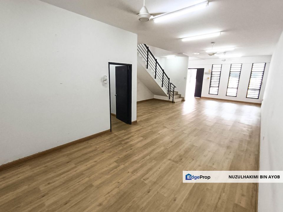 Below Market. 2 Storey Intermediate Bangi Avenue 1, Selangor, Bangi