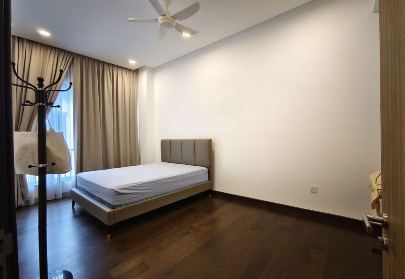 Tiana Elmina Gardens