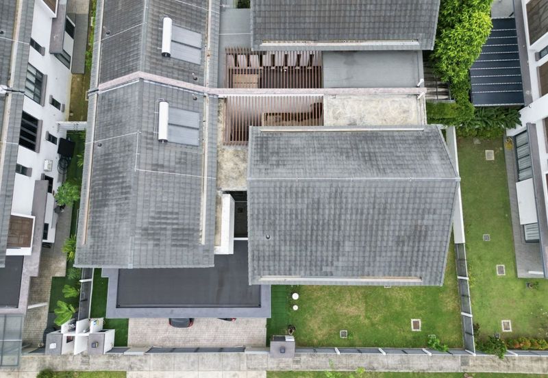 Tiana Elmina Gardens