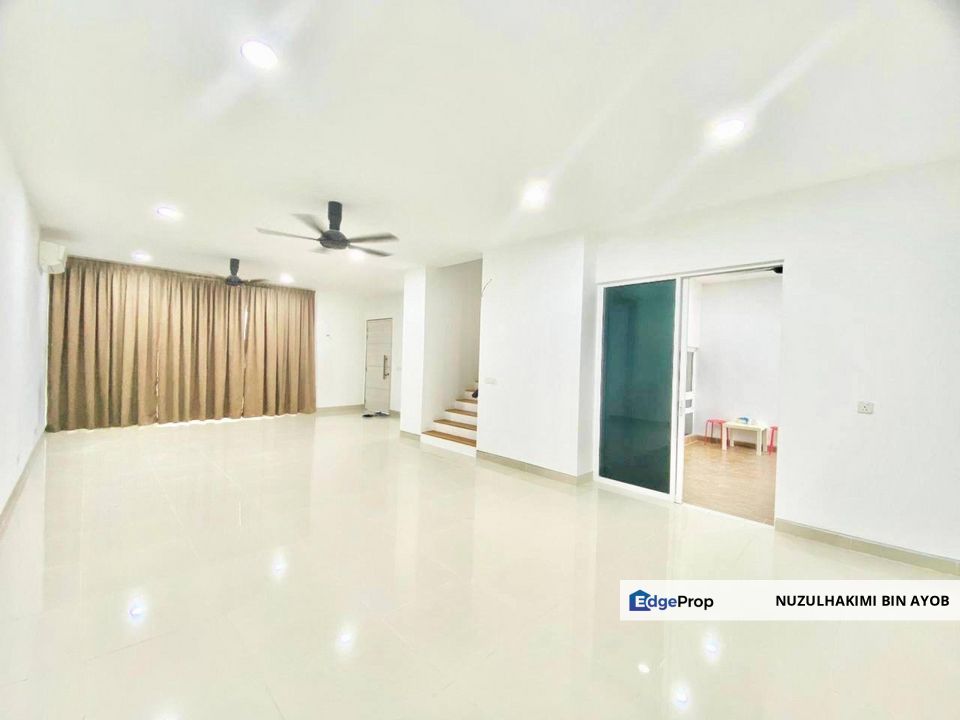 Near Surau Renovated 2 1/2 Storey Hyperlink House at Duta Villa Presint 14 Putrajaya, Putrajaya, Putrajaya