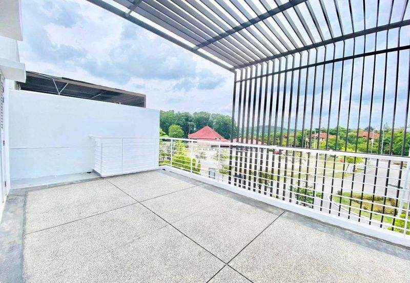 Duta Villa, Presint 14