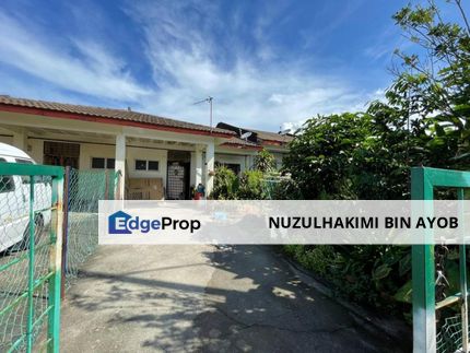Huge Land Area Single Storey Terrace 22x90 with extra 20ft at Back , Selangor, Semenyih