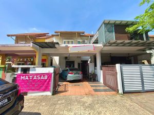 FREEHOLD NON BUMI LOT GATED AND GUARDED DOUBLE STOREY TERRACE HOUSE ...