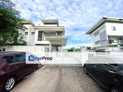 [FREEHOLD] 38X75 NON BUMI FACING OPEN PARTIAL FURNISHED 3 STOREY SEMI DETACHED HOUSE AT KAYU MANIS GARDEN VILLA SEKSYEN 5 BANGI, Selangor, Bangi
