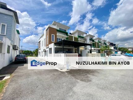 Endlot Double Storey Renovated with nice ID at The Clover Home, Laman Semanggi Semenyih, Selangor, Semenyih