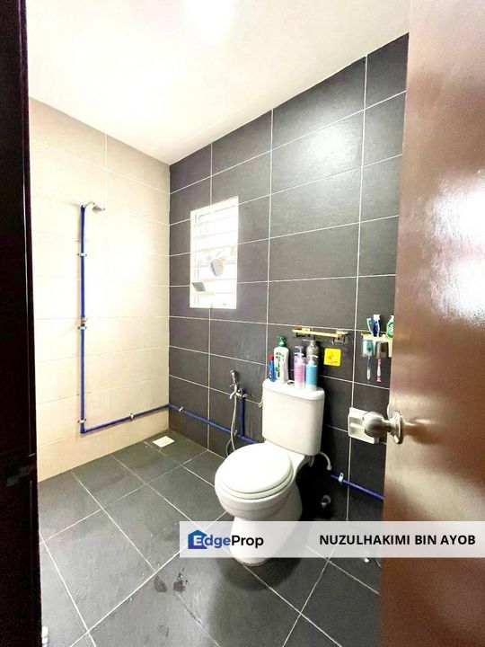 Rumah Semi D Mewah di Taman Desiran Bayu, Puchong, Selangor, Puchong