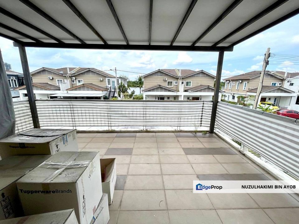 Rumah Semi D Mewah di Taman Desiran Bayu, Puchong, Selangor, Puchong
