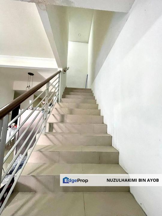 Rumah Semi D Mewah di Taman Desiran Bayu, Puchong, Selangor, Puchong