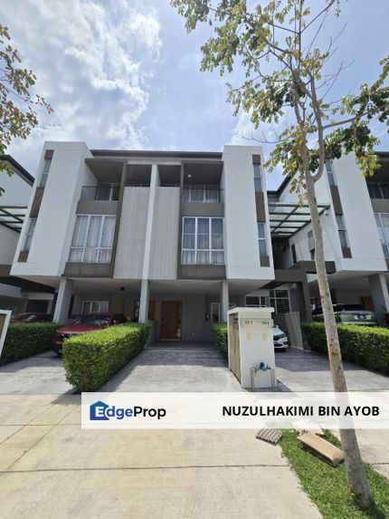 Renovated and Spacious Ridgefield Residence Townhouse at Tropicana Height, Kajang, Selangor, Kajang