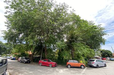 12,014 sqft Tanah lot Komersial di Seksyen 18 Shah Alam