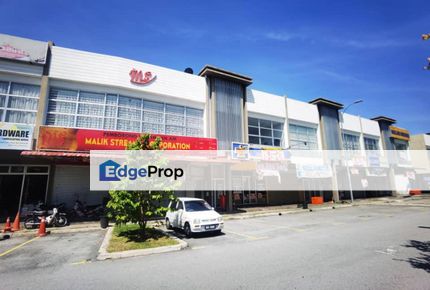 Ground Floor Facing Main road at Bukit mahkota, Selangor, Bangi