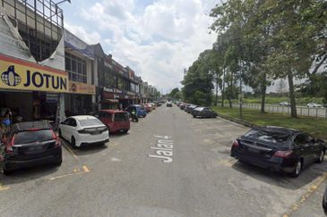 2 storey Shop Lot Facing Main Road at Seksyen 4 Bandar Baru Bangi