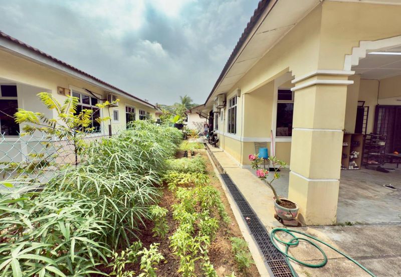 Taman Kota Warisan Permai