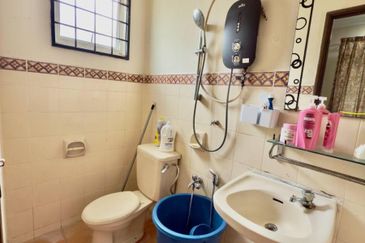 Taman Kota Warisan Permai