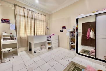 Taman Kota Warisan Permai