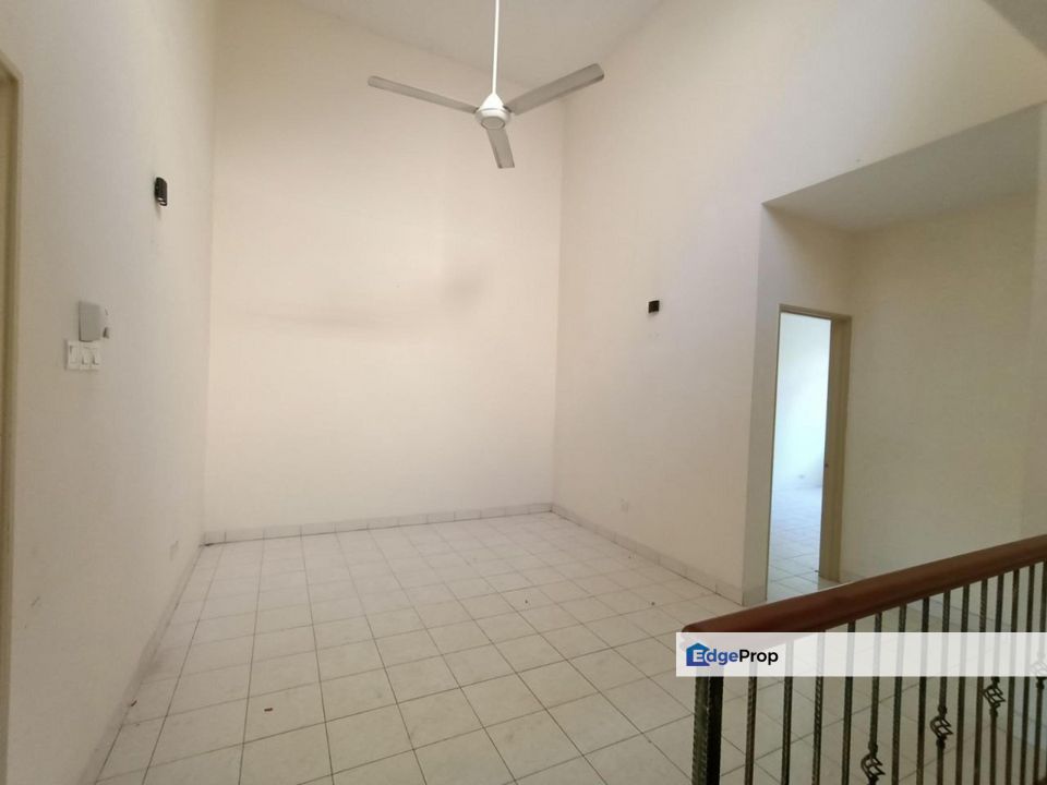 Freehold Non Bumi 2 Storey Terrace Warisan Indah , Selangor, Sepang