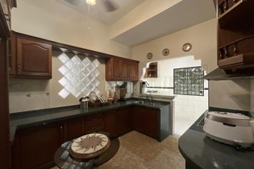 Bandar Tun Hussein Onn