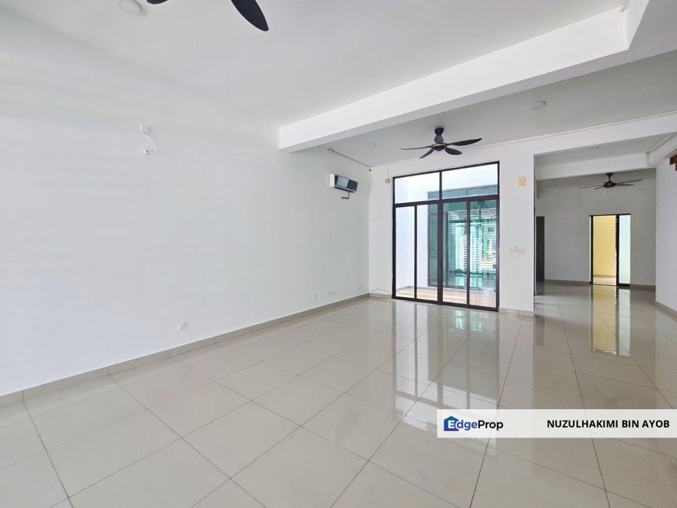 Huge 3 storey Superlink Terrace at Aster Grove Denai Alam, Selangor, Shah Alam