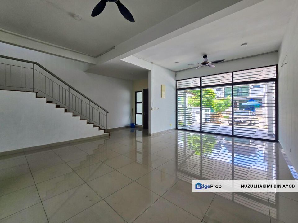 Huge 3 storey Superlink Terrace at Aster Grove Denai Alam, Selangor, Shah Alam