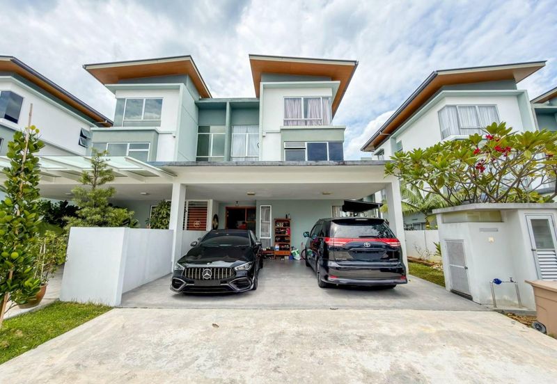 Parkfield Residences, Tropicana Heights