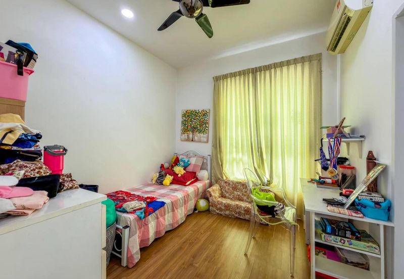 Parkfield Residences, Tropicana Heights