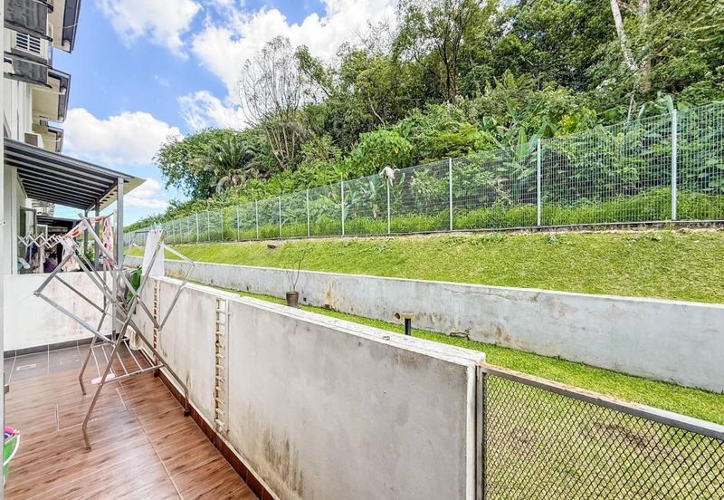 Parkfield Residences, Tropicana Heights