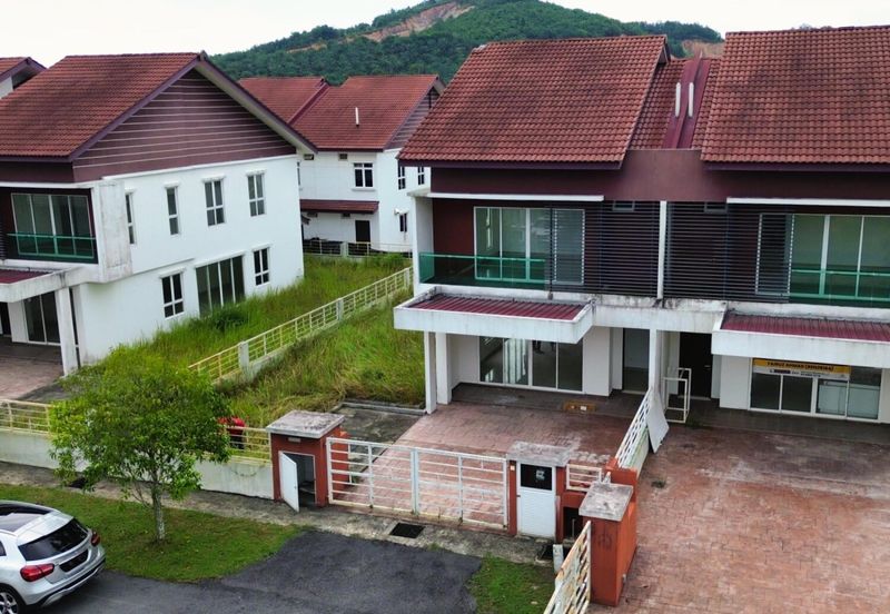 2 Storey Semi D at Taman Jenderam Damai, Dengkil, Sepang