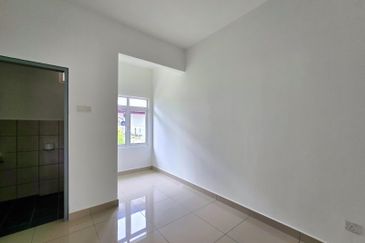 2 Storey Semi D at Taman Jenderam Damai, Dengkil, Sepang