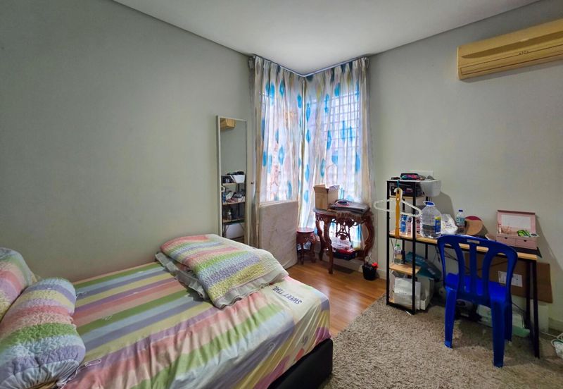 Seksyen 4, Shah Alam