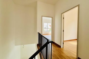 Brand New 2 Storey Semi D Cluster Caralyn at Setia Alam Sari