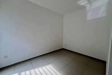 Brand New 2 Storey Semi D Cluster Caralyn at Setia Alam Sari