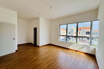 Brand New 2 Storey Semi D Cluster Caralyn at Setia Alam Sari