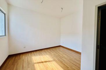 Brand New 2 Storey Semi D Cluster Caralyn at Setia Alam Sari