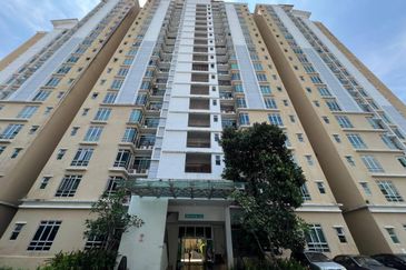 Villa Park Condominium